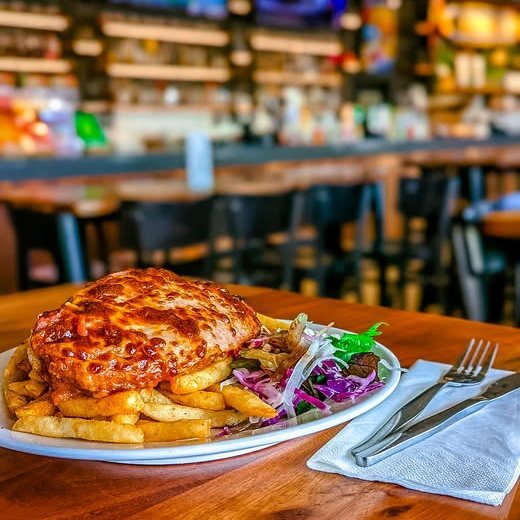Where To Enjoy The Best Pub Food in Karratha- Grand Central Tavern